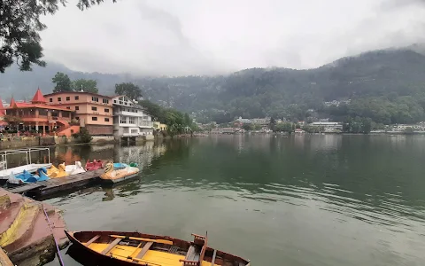 Nainital Lake Boat Point image