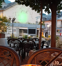 Atmosphère du Restaurant La Terrasse à Luz-Saint-Sauveur - n°12