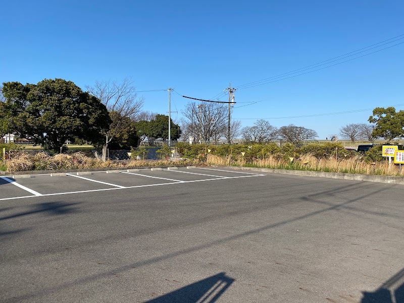 桑名七里の渡し公園 暫定駐車場