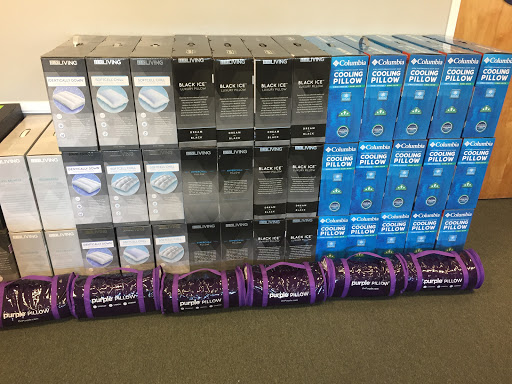 Mattress Store «Mattress Firm Folsom Gateway», reviews and photos, 2475 Iron Point Rd #100, Folsom, CA 95630, USA