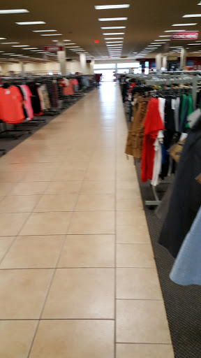 Clothing Store «Burlington Coat Factory», reviews and photos, 1716 Jantzen Beach Center, Portland, OR 97217, USA