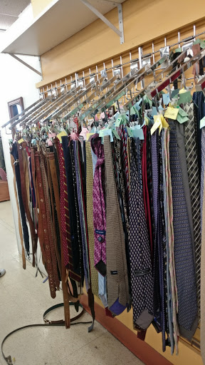 Thrift Store «Thrift Store of Virginia», reviews and photos, 3115 Sherwood Hall Ln, Alexandria, VA 22306, USA