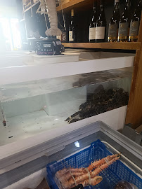 Intérieur du Restaurant Maison LO Poissonnerie Ecailler Caviste Fromagerie Crémerie à Maubec - n°14