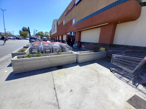 Grocery Store «Superior Grocers», reviews and photos, 10211 S Avalon Blvd, Los Angeles, CA 90003, USA