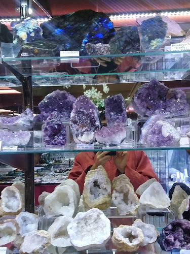 Hegyikristály Ásványbolt - ásványékszer, ásványok, hegyikristály, gyógyító ásványok, kristály - Ékszerekbolt