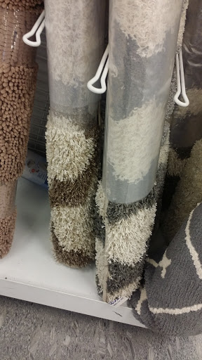 Clothing Store «Ross Dress for Less», reviews and photos, 3255 SW Cedar Hills Blvd, Beaverton, OR 97005, USA