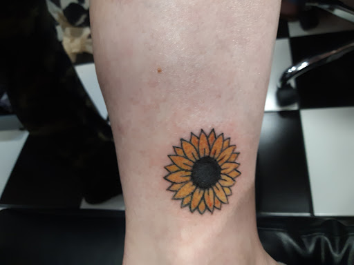 Tattoo Shop «Enchanted Dragon Tattoo Shop», reviews and photos, 2237 E Broadway Blvd, Tucson, AZ 85719, USA