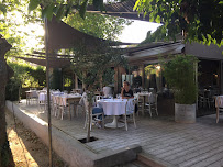 Atmosphère du Restaurant la maison du chateau à Châteauneuf-le-Rouge - n°8