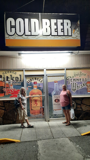 Liquor Store «Parkway Liquor Store», reviews and photos, 288 Parkway, Gatlinburg, TN 37738, USA