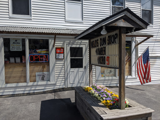 Welchs Gun Shop, 103 Bank St, Lebanon, NH 03766, USA, 