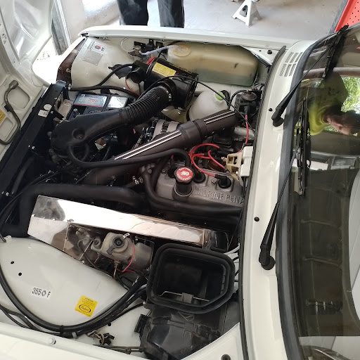 Photo 3 - Garage Pretemer