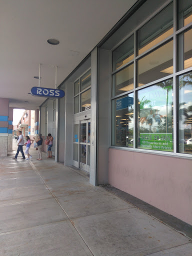 Clothing Store «Ross Dress for Less», reviews and photos, 2525 NE 10th Ct, Homestead, FL 33033, USA