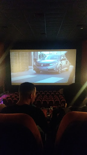 Movie Theater «Regal Cinemas Pavilion 14 & RPX», reviews and photos, 5547 S Williamson Blvd, Port Orange, FL 32128, USA