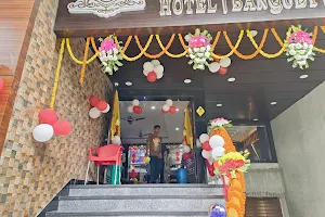 Hotel Aastha Executive image