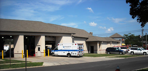 Auto Repair Shop «Rad Air Complete Car Care and Tire Centers», reviews and photos, 6565 Pearl Rd, Parma Heights, OH 44130, USA