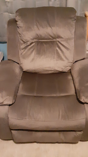 Flea Market «Streetsboro Flea Market - Furniture, Antiques, Collectibles», reviews and photos, 1513 Streetsboro Rd, Streetsboro, OH 44241, USA