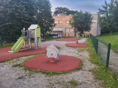 Aire de jeux quartier Izieux à Saint-Chamond