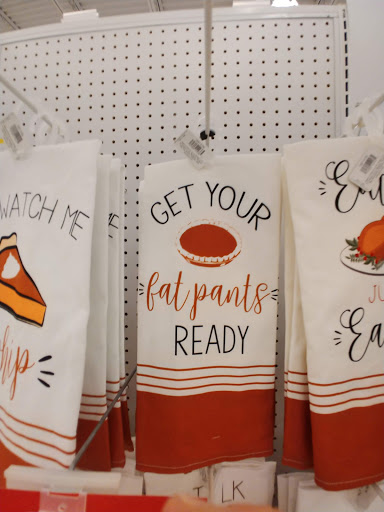 Fabric Store «Jo-Ann Fabrics and Crafts», reviews and photos, 320 Commerce Blvd, Fairless Hills, PA 19030, USA