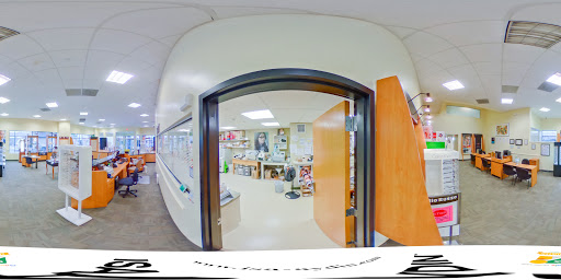 Optician «Main Eye Glass Center», reviews and photos, 1 N Washington Ave, Bergenfield, NJ 07621, USA