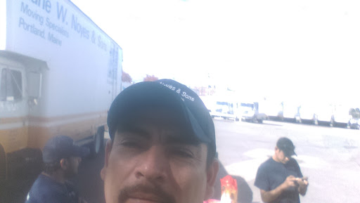 Moving Company «Earle W Noyes & Sons Moving Specialists», reviews and photos, 127 Oxford St, Portland, ME 04101, USA