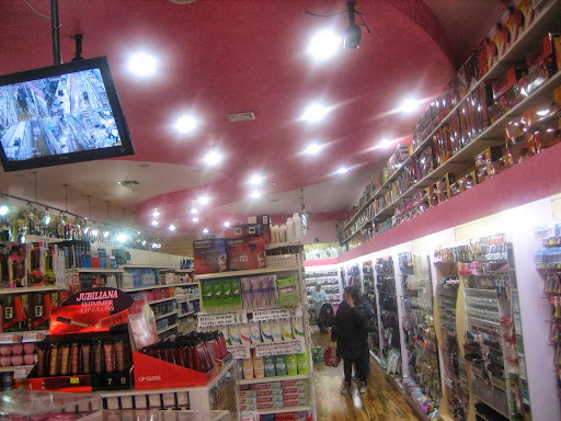 Beauty Supply Store «EXCLUSIVE BEAUTY SUPPLY CORP.», reviews and photos, 714 Broadway, Brooklyn, NY 11206, USA