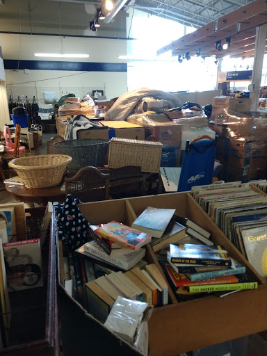 Thrift Store «St. Vincent de Paul», reviews and photos, 575 Rainier Ave N, Renton, WA 98057, USA