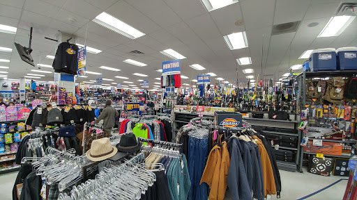 Sporting Goods Store «Big5 Sporting Goods», reviews and photos, 6245 Foothill Blvd, Tujunga, CA 91042, USA
