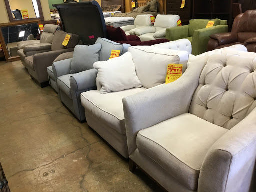 Furniture Store «Furniture Factory Outlet», reviews and photos, 1162 Gateway Loop, Springfield, OR 97477, USA
