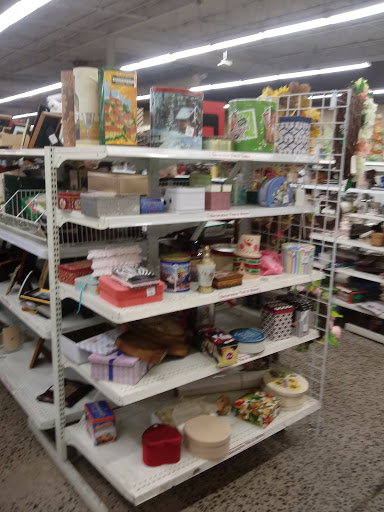 Thrift Store «Savers», reviews and photos, 3137 Berlin Turnpike, Newington, CT 06111, USA