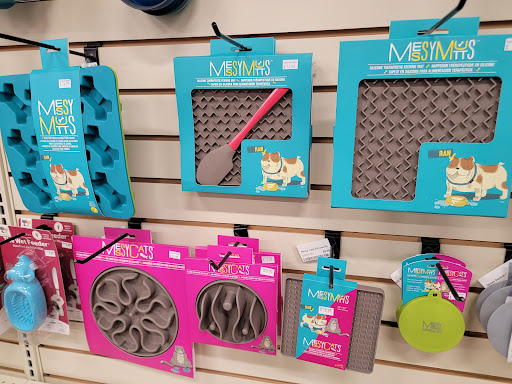 Pet Supply Store «Salem Pet Supply», reviews and photos, 3185 Market St NE, Salem, OR 97301, USA