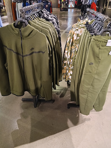 Clothing Store «Nike», reviews and photos, 8687 N Central Expy, Dallas, TX 75225, USA