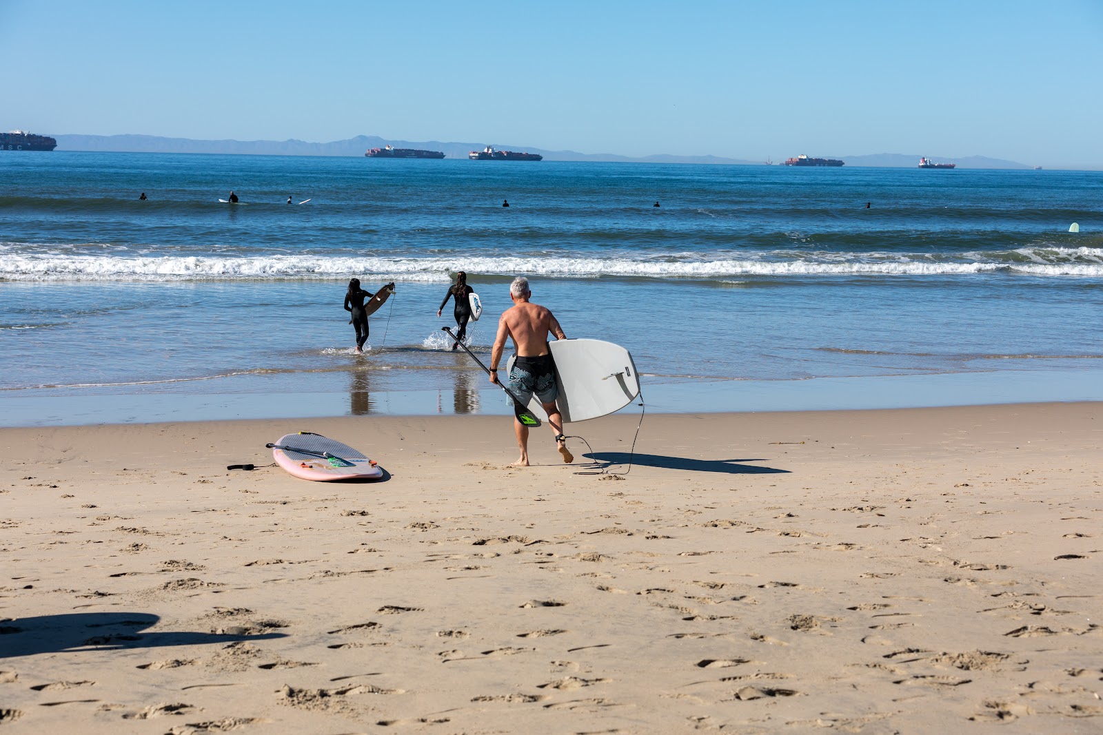 Photo of Huntington Beach and the settlement