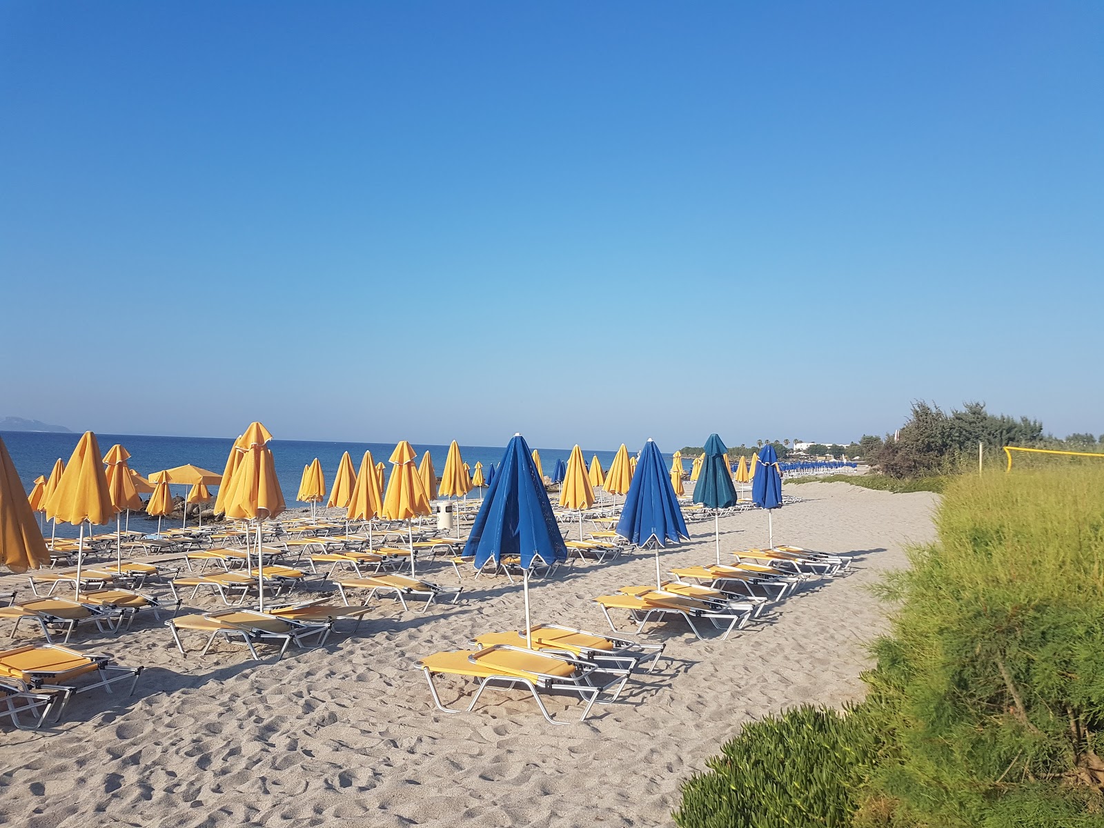 Foto von Atlantica Beach - beliebter Ort unter Entspannungskennern