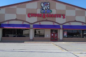 Chuck E. Cheese image