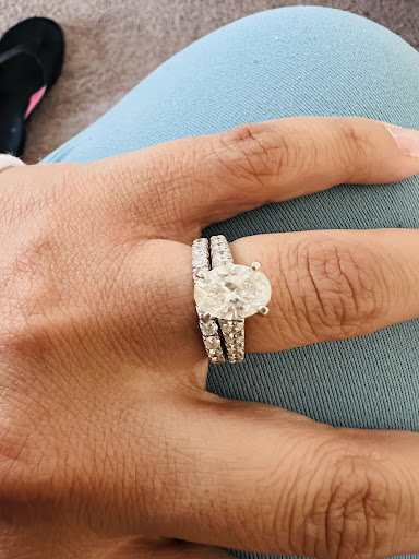 Jeweler «REEDS Jewelers», reviews and photos, 5500 Buckeystown Pike #418, Frederick, MD 21703, USA