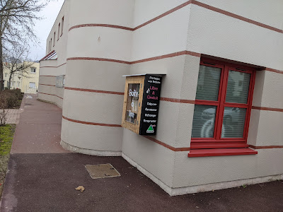 Boîte à livres Jacques BREL à Guyancourt