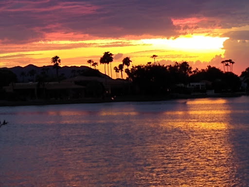 Shopping Mall «Mercado Del Lago Mall», reviews and photos, 8320 N Hayden Rd, Scottsdale, AZ 85258, USA