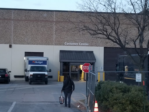 Shipping and Mailing Service «UPS Customer Center», reviews and photos, 9401 Gaither Rd, Gaithersburg, MD 20877, USA