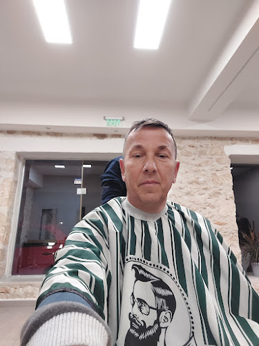 Cult HairCafe - Κουρείο