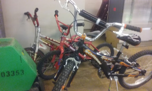 Shopping Mall «El Mercadito Mall», reviews and photos, 8011 E Washington St, Indianapolis, IN 46219, USA