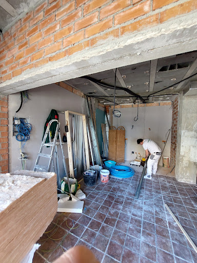 English Electrician en Torrox, Málaga