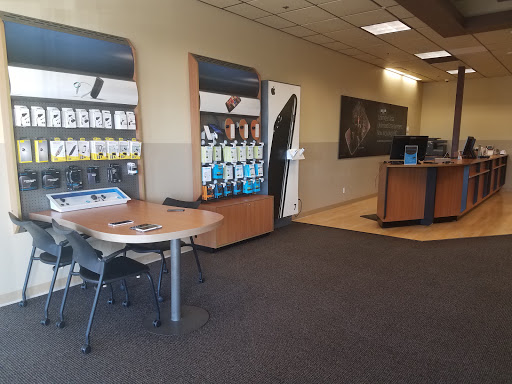 Cell Phone Store «AT&T Authorized Retailer», reviews and photos, 3949 E Castro Valley Blvd, Castro Valley, CA 94552, USA