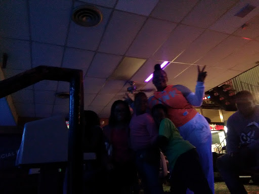 Bowling Alley «Hartfield Lanes & Lounge», reviews and photos, 3490 Twelve Mile Rd, Berkley, MI 48072, USA