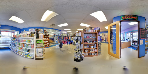 Pet Supply Store «The Feed Bag Pet Supply», reviews and photos, 10900 N Port Washington Rd, Mequon, WI 53092, USA
