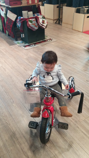 Clothing Store «L.L. Bean», reviews and photos, 4222 Easton Loop W, Columbus, OH 43219, USA