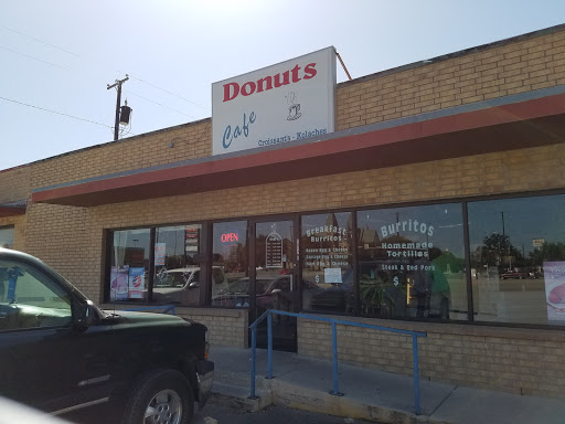 Donut Shop «Donut Cafe», reviews and photos, 1417 Austin Ave, Brownwood, TX 76801, USA