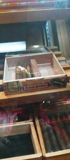 Tobacco Shop «82nd Avenue Tobacco & Pipe Ltd», reviews and photos, 400 SE 82nd Ave, Portland, OR 97216, USA