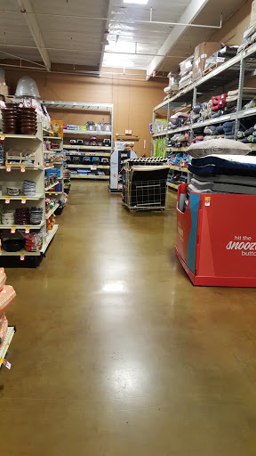 Pet Supply Store «PetSmart», reviews and photos, 573 N McKinley St, Corona, CA 92879, USA