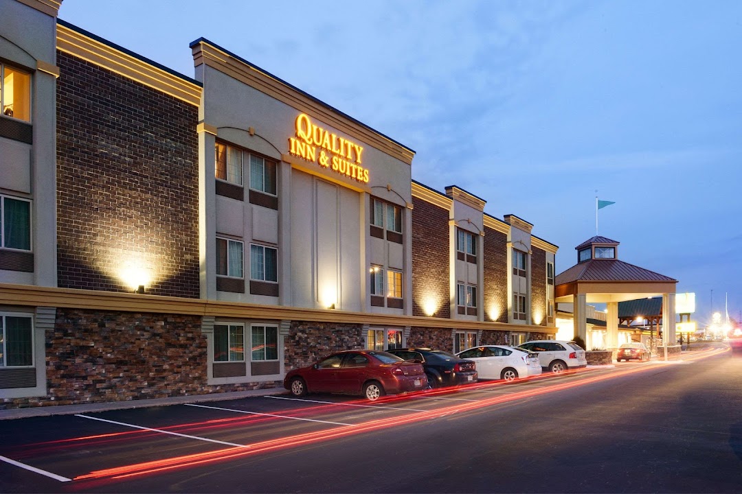 Quality Inn & Suites Ames Conference Center Near Isu Campus
