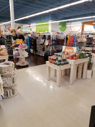 Discount Store «Here Today St Charles», reviews and photos, 800 S Duchesne Dr, St Charles, MO 63301, USA